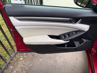 Audiencia en 2019 Honda Accord