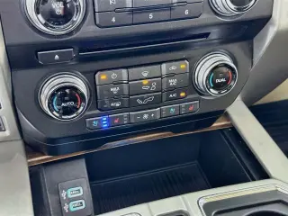 Ford F-150 2018 4x4 Lariat 4dr SuperCrew 5.5 ft. SB