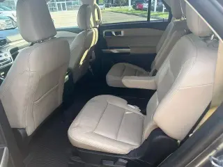 Ford Explorer 2023 XLT 4dr SUV