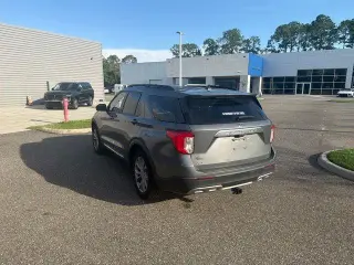 Ford Explorer 2023 XLT 4dr SUV