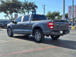 Ford F-150 2022 4x2 XL 4dr SuperCrew 5.5 ft. SB
