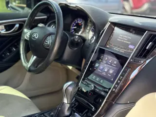 Infiniti Q50 del 2015