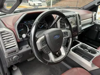 Ford F-250 Super Duty 2018 4x4 Platinum 4dr Crew Cab Pickup de 8 pies de largo