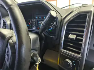 Ford F-150 2016 4x2 XLT 4dr SuperCrew 5.5 ft. SB