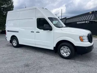 2017 Nissan NV