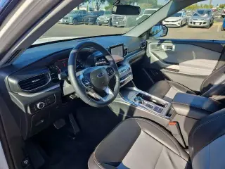 Explorador Ford 2023 XLT 4dr SUV