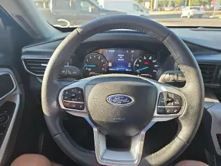 Explorador Ford 2023 XLT 4dr SUV