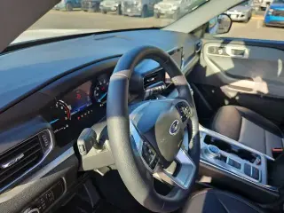 Explorador Ford 2023 XLT 4dr SUV