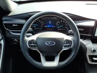 Ford Explorer 2023 AWD XLT 4dr SUV