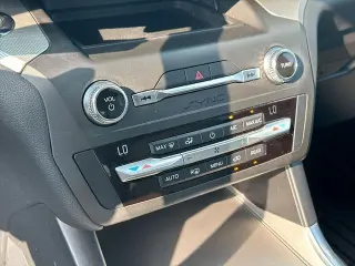 Explorador Ford 2020 AWD XLT 4dr SUV