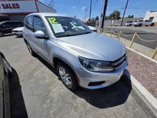 Volkswagen Tiguan 2012