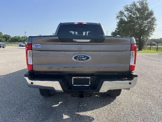 Ford F-250 Super Duty 2019 4x4 Lariat 4dr Crew Cab 8 ft. LB Pickup