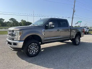 Ford F-250 Super Duty 2019 4x4 Lariat 4dr Crew Cab 8 ft. LB Pickup