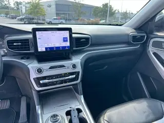 Explorador Ford 2022 XLT 4dr SUV