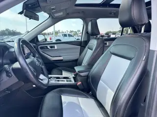 Explorador Ford 2022 XLT 4dr SUV