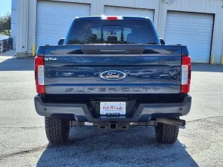 Ford F-250 Super Duty 2019 4x4 Lariat 4dr Crew Cab de 6.8 ft. Pickup