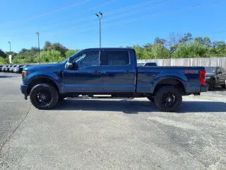 Ford F-250 Super Duty 2019 4x4 Lariat 4dr Crew Cab de 6.8 ft. Pickup
