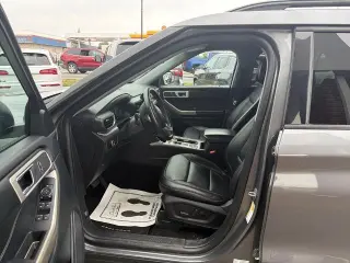 Ford Explorer 2023 XLT 4x4 SUV