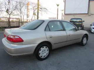 2000 Honda Accord