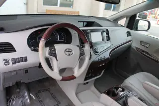 Toyota Sienna del año 2012