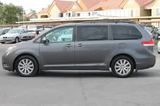 Toyota Sienna del año 2012