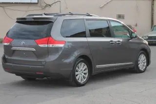 Toyota Sienna del año 2012