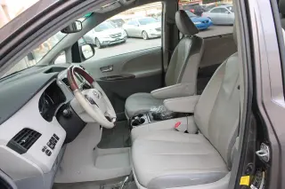 Toyota Sienna del año 2012