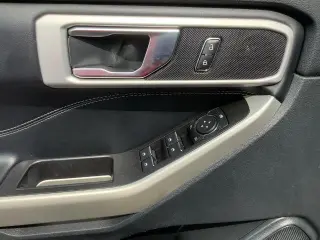 Ford Explorer 2021 AWD XLT 4dr SUV
