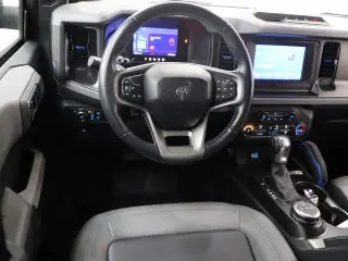 Ford Bronco 2022 4x4 Black Diamond 4dr SUV