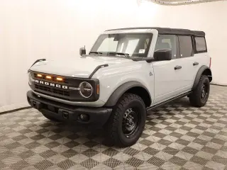Ford Bronco 2022 4x4 Black Diamond 4dr SUV