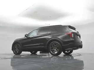Ford Explorer 2023 AWD ST 4dr SUV