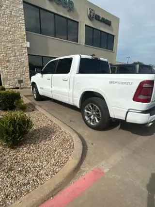 Ram 1500 2021 4x4 Laramie 4dr Crew Cab 5.6 ft. SB Pickup