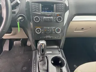 Ford Explorer 2018 AWD Base 4dr SUV