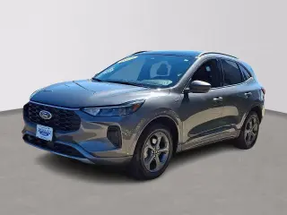Ford Escape 2024 con tracción en las cuatro ruedas ST-Line 4dr SUV