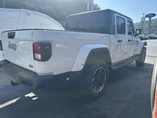 Jeep Gladiator 2022 4x4 Overland 4dr Crew Cab 5.0 ft. SB
