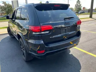 Jeep Grand Cherokee 2019 4x4 Laredo 4dr SUV