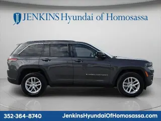 Jeep Grand Cherokee 2024 4x2 Laredo 4dr SUV