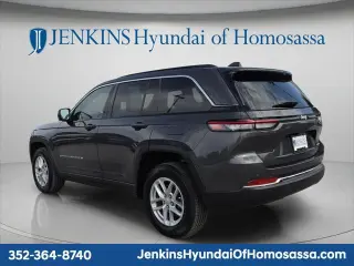 Jeep Grand Cherokee 2024 4x2 Laredo 4dr SUV