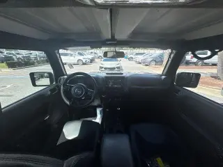 Jeep Wrangler Unlimited 2017 4x4 Sahara 4dr SUV