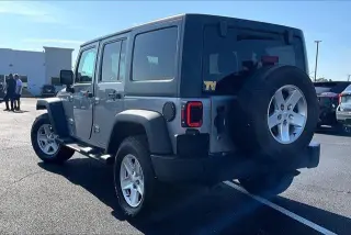 Jeep Wrangler Unlimited 2015 4x4 Sport 4dr SUV