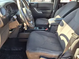 Jeep Wrangler Unlimited 2015 4x4 Sport 4dr SUV