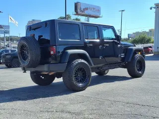 Jeep Wrangler Unlimited 2015 4x4 Sport 4dr SUV