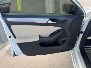 2017 Volkswagen Jetta 1.4T SE 6A