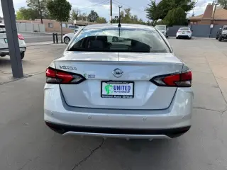 2020 Nissan Versa S CVT