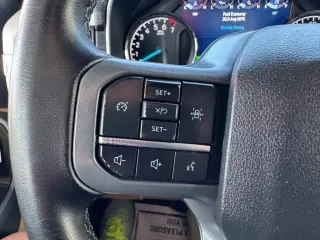 2023 Ford F-150 XL 4WD SuperCrew 5.5' Box
