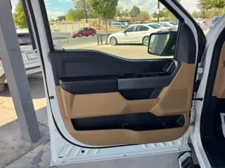 2023 Ford F-150 XL 4WD SuperCrew 5.5' Box