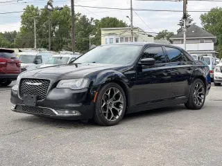 2017 Chrysler 300