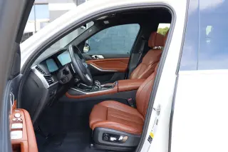 2022 BMW X7