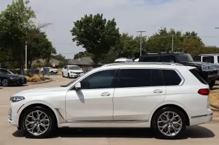 2022 BMW X7
