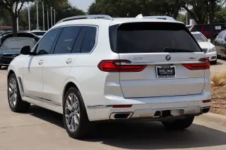2022 BMW X7